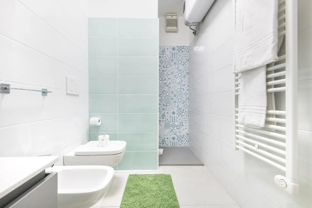 Easylife - Appena Ristrutturato Con Tutti I Comfort Milão Apartamento