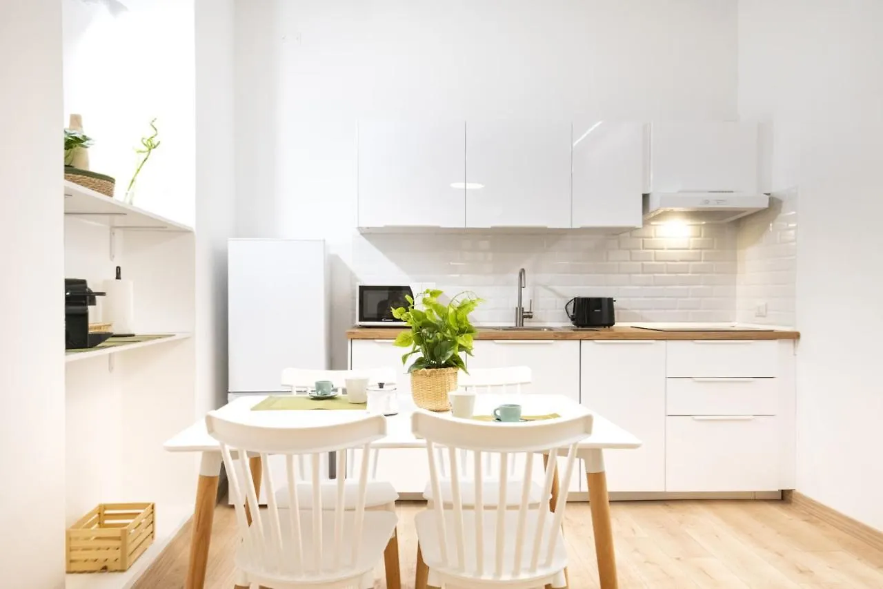 Easylife - Appena Ristrutturato Con Tutti I Comfort Milano 0*,  Italia
